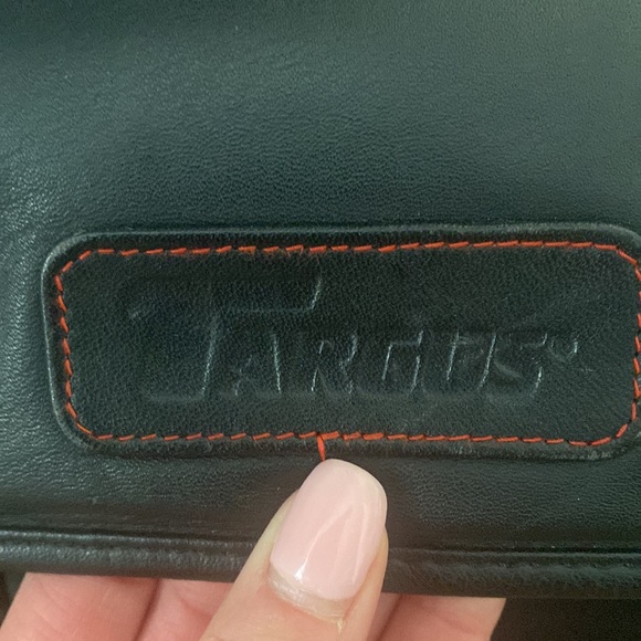 Targus Briefcase - Picture 2 of 13